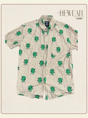 Super Massive Cactus Print Short Sleeve Button-Up Shirt Men’s Size S